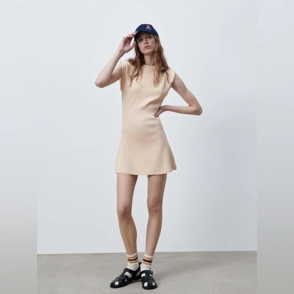 zara beige mini dress Zara Rose Crochet Mini Dress
